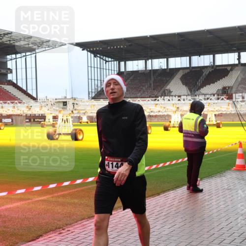 07.12.2025 - St. Pauli X-Mass-Run No. 15 Luisa Fischer http://msf.ph/oto/9388754 07.12.2025 11:57:03 Ziel 0, 1144, 1030, 1088, 1144, 2596, 2598, 2599, 2824, 2825, 2826, 2929, 2932, 3007, 3433, 3459, 3496, 3498, 3499, 3511, 3842, 3843, 3844, 3900, 4172, 4174 meine-sportfotos.de