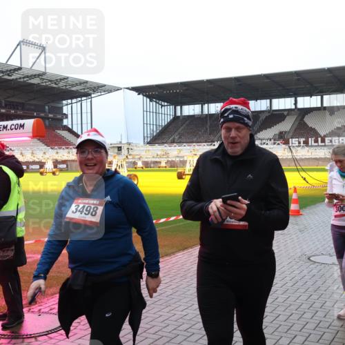 07.12.2025 - St. Pauli X-Mass-Run No. 15 Luisa Fischer http://msf.ph/oto/9388791 07.12.2025 11:57:19 Ziel 5, 3498, 3007, 722, 1271, 1836, 1877, 2496, 2596, 2598, 2599, 2824, 2825, 2826, 2929, 2932, 3007, 3383, 3433, 3459, 3842, 3843, 3844, 3900, 4172, 4174 meine-sportfotos.de