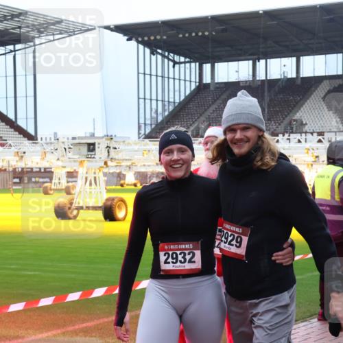 07.12.2025 - St. Pauli X-Mass-Run No. 15 Luisa Fischer http://msf.ph/oto/9388808 07.12.2025 11:57:37 Ziel 15, 2932, 15, 2929, 3842, 722, 1271, 1327, 1836, 1877, 2496, 2596, 2598, 2599, 2811, 2824, 2825, 2826, 3383, 3459, 4125, 4172, 4174 meine-sportfotos.de