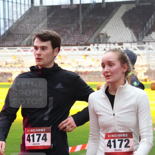 07.12.2025 - St. Pauli X-Mass-Run No. 15 Luisa Fischer http://msf.ph/oto/9388860 07.12.2025 11:57:53 Ziel 15, 4174, 15, 4172, 722, 1271, 1327, 1836, 1877, 2228, 2496, 2811, 3444, 3452, 3480, 3847, 3852, 3993, 4125 meine-sportfotos.de