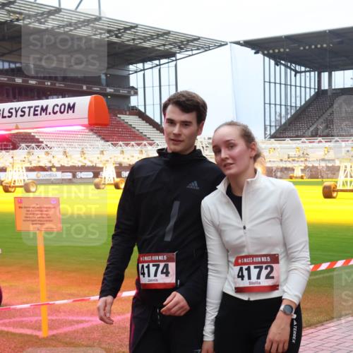 07.12.2025 - St. Pauli X-Mass-Run No. 15 Luisa Fischer http://msf.ph/oto/9388866 07.12.2025 11:57:54 Ziel 5, 15, 4174, 15, 4172, 722, 1271, 1327, 1836, 1877, 2228, 2496, 2811, 3444, 3452, 3480, 3847, 3852, 3993, 4125 meine-sportfotos.de
