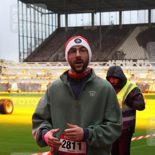 07.12.2025 - St. Pauli X-Mass-Run No. 15 Luisa Fischer http://msf.ph/oto/9388899 07.12.2025 11:58:12 Ziel 2811, 22, 19, 1327, 2228, 2811, 3444, 3452, 3480, 3801, 3817, 3847, 3852, 3993, 4125, 4218, 4240 meine-sportfotos.de