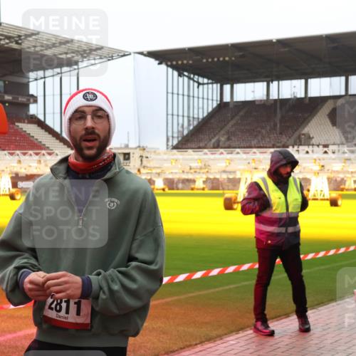 07.12.2025 - St. Pauli X-Mass-Run No. 15 Luisa Fischer http://msf.ph/oto/9388903 07.12.2025 11:58:13 Ziel 19, 2811, 1327, 2228, 2811, 3444, 3452, 3480, 3801, 3817, 3847, 3852, 3993, 4125, 4218, 4240 meine-sportfotos.de