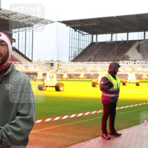 07.12.2025 - St. Pauli X-Mass-Run No. 15 Luisa Fischer http://msf.ph/oto/9388905 07.12.2025 11:58:13 Ziel 1327, 2228, 2811, 3444, 3452, 3480, 3801, 3817, 3847, 3852, 3993, 4125, 4218, 4240 meine-sportfotos.de