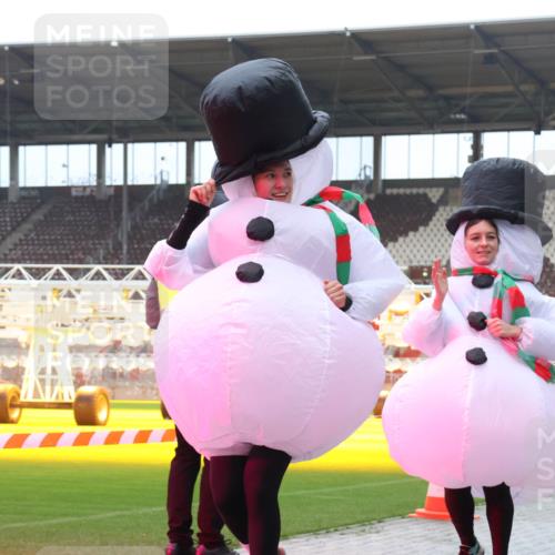 07.12.2025 - St. Pauli X-Mass-Run No. 15 Luisa Fischer http://msf.ph/oto/9388937 07.12.2025 11:58:32 Ziel 1151, 1909, 1914, 2228, 3150, 3457, 3480, 3661, 3801, 3817, 3847, 3852, 3993, 4057, 4218, 4240, 4721 meine-sportfotos.de