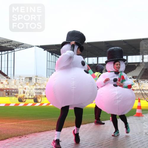 07.12.2025 - St. Pauli X-Mass-Run No. 15 Luisa Fischer http://msf.ph/oto/9388941 07.12.2025 11:58:33 Ziel 111, 1151, 1909, 1914, 2228, 3150, 3457, 3480, 3661, 3801, 3817, 3847, 3852, 4057, 4218, 4240, 4721 meine-sportfotos.de