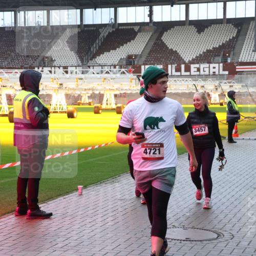 07.12.2025 - St. Pauli X-Mass-Run No. 15 Luisa Fischer http://msf.ph/oto/9389000 07.12.2025 11:59:08 Ziel 3457, 15, 4721, 54, 28, 18, 09, 50, 15, 1151, 163, 409, 413, 415, 419, 589, 1151, 1777, 1909, 1914, 3150, 3192, 3457, 3533, 3661, 4057, 4312, 4505, 4721 meine-sportfotos.de