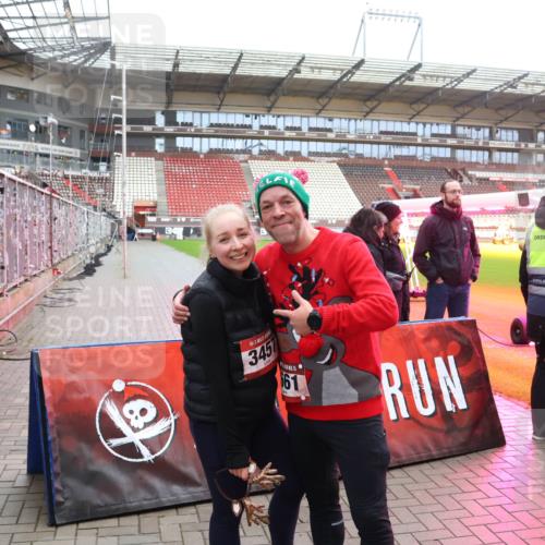 07.12.2025 - St. Pauli X-Mass-Run No. 15 Luisa Fischer http://msf.ph/oto/9389031 07.12.2025 11:59:21 Ziel 1125, 2, 345, 61, 163, 409, 413, 415, 419, 589, 862, 1337, 1406, 1777, 3192, 3533, 4312, 4505, 4733, 4749 meine-sportfotos.de