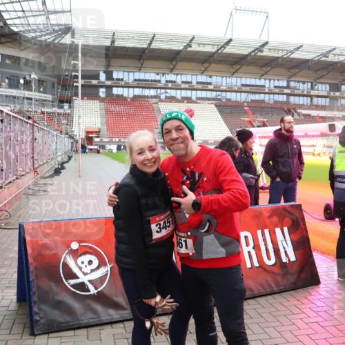 07.12.2025 - St. Pauli X-Mass-Run No. 15 Luisa Fischer http://msf.ph/oto/9389033 07.12.2025 11:59:21 Ziel 82, 3451, 15, 61, 163, 409, 413, 415, 419, 589, 862, 1337, 1406, 1777, 3192, 3533, 4312, 4505, 4733, 4749 meine-sportfotos.de