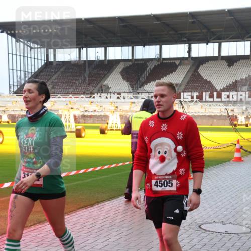 07.12.2025 - St. Pauli X-Mass-Run No. 15 Luisa Fischer http://msf.ph/oto/9389035 07.12.2025 11:59:32 Ziel 31, 15, 4505, 4312, 409, 413, 415, 419, 589, 862, 1337, 1406, 1777, 3192, 3533, 4242, 4312, 4505, 4733, 4749, 4790 meine-sportfotos.de