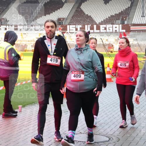 07.12.2025 - St. Pauli X-Mass-Run No. 15 Luisa Fischer http://msf.ph/oto/9389063 07.12.2025 11:59:51 Ziel 1, 419, 409, 415, 5, 589, 862, 1337, 1406, 1777, 1864, 1865, 1868, 2627, 2630, 2741, 4242, 4306, 4733, 4744, 4749, 4754, 4790 meine-sportfotos.de