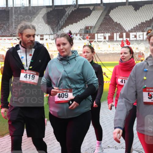 07.12.2025 - St. Pauli X-Mass-Run No. 15 Luisa Fischer http://msf.ph/oto/9389069 07.12.2025 11:59:52 Ziel 15, 419, 0, 15, 409, 41, 15, 589, 862, 1337, 1406, 1864, 1865, 1868, 2627, 2630, 2741, 4242, 4306, 4733, 4744, 4749, 4754, 4790 meine-sportfotos.de