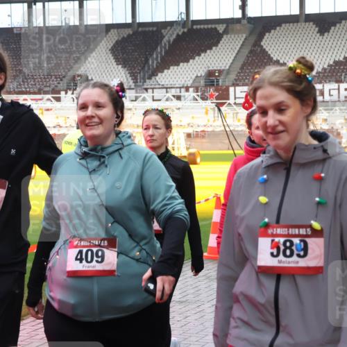 07.12.2025 - St. Pauli X-Mass-Run No. 15 Luisa Fischer http://msf.ph/oto/9389072 07.12.2025 11:59:53 Ziel 15, 419, 0, 15, 409, 15, 589, 2714, 862, 1337, 1406, 1864, 1865, 1868, 2627, 2630, 2741, 4242, 4306, 4733, 4744, 4749, 4754, 4790 meine-sportfotos.de