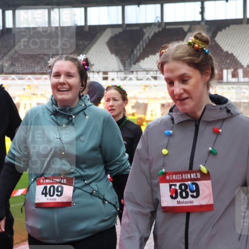 07.12.2025 - St. Pauli X-Mass-Run No. 15 Luisa Fischer http://msf.ph/oto/9389073 07.12.2025 11:59:53 Ziel 15, 419, 0, 15, 409, 15, 589, 862, 1337, 1406, 1864, 1865, 1868, 2627, 2630, 2741, 4242, 4306, 4733, 4744, 4749, 4754, 4790 meine-sportfotos.de