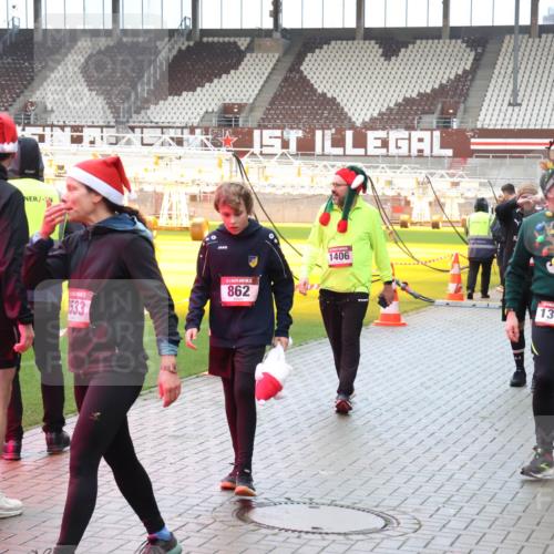 07.12.2025 - St. Pauli X-Mass-Run No. 15 Luisa Fischer http://msf.ph/oto/9389097 07.12.2025 12:00:07 Ziel 333, 3533, 862, 1406, 1337, 1864, 862, 1337, 1406, 1864, 1865, 1868, 2627, 2630, 2741, 4242, 4306, 4744, 4754, 4790 meine-sportfotos.de