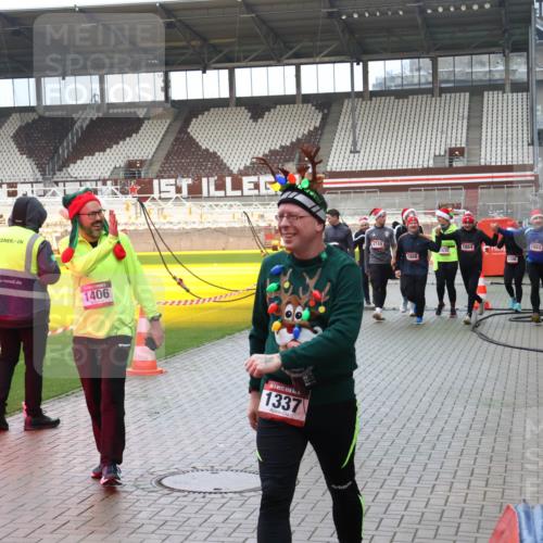 07.12.2025 - St. Pauli X-Mass-Run No. 15 Luisa Fischer http://msf.ph/oto/9389110 07.12.2025 12:00:10 Ziel 1406, 5, 1337, 4749, 1864, 1865, 4306, 1864, 1865, 1868, 2627, 2630, 2741, 4242, 4306, 4743, 4744, 4754, 4790 meine-sportfotos.de