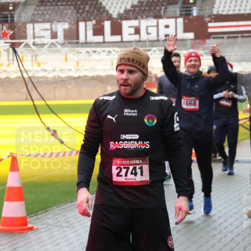 07.12.2025 - St. Pauli X-Mass-Run No. 15 Luisa Fischer http://msf.ph/oto/9389119 07.12.2025 12:00:12 Ziel 15, 2741, 1864, 1868, 1864, 1865, 1868, 2627, 2630, 2741, 4242, 4306, 4743, 4744, 4752, 4754, 4790 meine-sportfotos.de