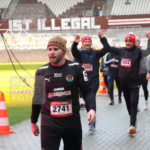 07.12.2025 - St. Pauli X-Mass-Run No. 15 Luisa Fischer http://msf.ph/oto/9389120 07.12.2025 12:00:13 Ziel 868, 15, 2741, 1864, 1865, 1864, 1865, 1868, 2627, 2630, 2741, 4242, 4306, 4743, 4744, 4752, 4754 meine-sportfotos.de