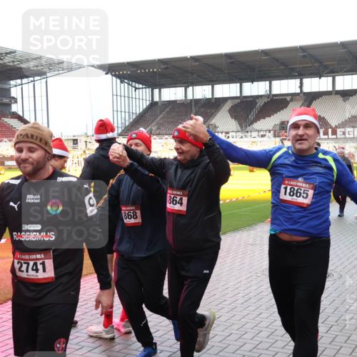 07.12.2025 - St. Pauli X-Mass-Run No. 15 Luisa Fischer http://msf.ph/oto/9389130 07.12.2025 12:00:16 Ziel 15, 2741, 868, 15, 864, 15, 1865, 4749, 2630, 2627, 1864, 1865, 1868, 2627, 2630, 2741, 4242, 4306, 4743, 4744, 4752, 4754 meine-sportfotos.de