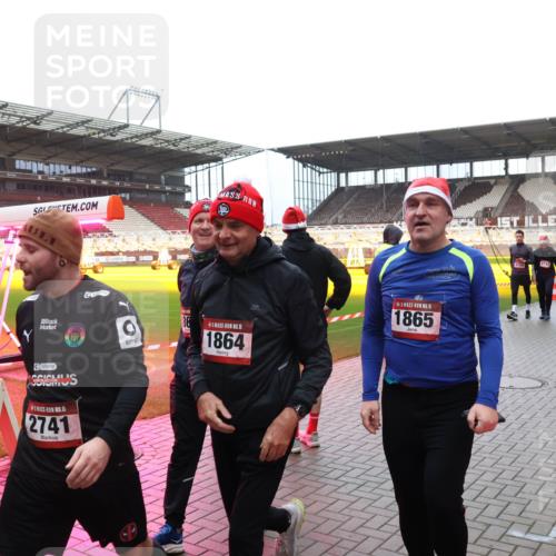 07.12.2025 - St. Pauli X-Mass-Run No. 15 Luisa Fischer http://msf.ph/oto/9389133 07.12.2025 12:00:17 Ziel 15, 1864, 2741, 15, 1865, 4744, 292, 1864, 1865, 1868, 2627, 2630, 2741, 4242, 4306, 4743, 4744, 4752, 4754 meine-sportfotos.de