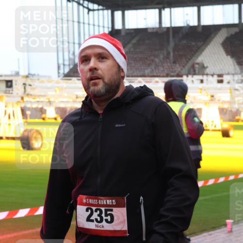 07.12.2025 - St. Pauli X-Mass-Run No. 15 Luisa Fischer http://msf.ph/oto/9389352 07.12.2025 12:03:01 Ziel 15, 235, 235, 826, 1279, 1979, 1983, 2095, 2936, 2940, 3203, 3429, 3432, 3743, 3745, 3803, 3837, 3995, 4076, 4120, 4228, 4364, 4681, 4682, 4683, 4684 meine-sportfotos.de