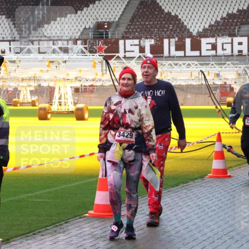 07.12.2025 - St. Pauli X-Mass-Run No. 15 Luisa Fischer http://msf.ph/oto/9389376 07.12.2025 12:03:24 Ziel 3429, 3743, 37, 235, 267, 826, 1279, 1979, 1983, 2095, 2610, 2747, 2822, 2834, 2843, 3122, 3125, 3130, 3134, 3281, 3282, 3429, 3432, 3743, 3745, 3803, 3937, 3941, 3943, 3995, 4024, 4076, 4120, 4228, 4243, 4244, 4681, 4682, 4683, 4684, 4741, 4747, 4750, 4751 meine-sportfotos.de