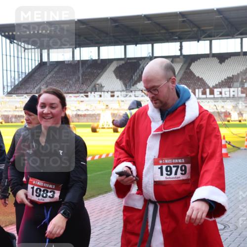 07.12.2025 - St. Pauli X-Mass-Run No. 15 Luisa Fischer http://msf.ph/oto/9389411 07.12.2025 12:03:33 Ziel 743, 15, 1983, 15, 1979, 267, 826, 1279, 2095, 2610, 2747, 2822, 2834, 2843, 3122, 3125, 3130, 3134, 3281, 3282, 3803, 3937, 3941, 3943, 4024, 4076, 4120, 4228, 4243, 4244, 4681, 4682, 4683, 4684, 4732, 4741, 4747, 4750, 4751, 5007 meine-sportfotos.de