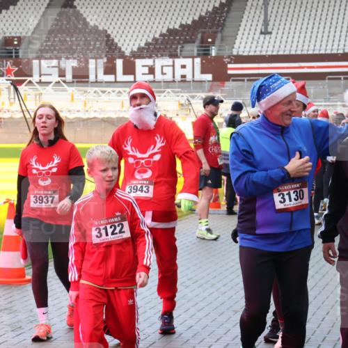 07.12.2025 - St. Pauli X-Mass-Run No. 15 Luisa Fischer http://msf.ph/oto/9389426 07.12.2025 12:04:07 Ziel 15, 3937, 15, 3122, 15, 3943, 3130, 15, 3125, 255, 258, 263, 267, 723, 1236, 1357, 2834, 3081, 3082, 3125, 3282, 3316, 3317, 3753, 3807, 3851, 3937, 3941, 3943, 3994, 3996, 3997, 4006, 4011, 4021, 4022, 4024, 4047, 4049, 4131, 4221, 4224, 4241, 4247, 4365, 4367, 4726, 4731, 4732, 4741, 4742, 4746, 5007 meine-sportfotos.de