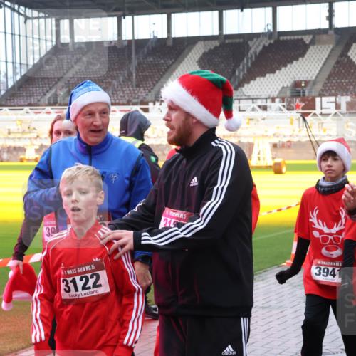 07.12.2025 - St. Pauli X-Mass-Run No. 15 Luisa Fischer http://msf.ph/oto/9389441 07.12.2025 12:04:11 Ziel 39, 0, 15, 3122, 15, 219, 15, 3941, 15, 4747, 255, 258, 263, 723, 1236, 1357, 3081, 3082, 3282, 3316, 3317, 3753, 3807, 3851, 3937, 3941, 3943, 3994, 3996, 3997, 4006, 4011, 4021, 4022, 4047, 4049, 4131, 4221, 4224, 4241, 4247, 4365, 4367, 4726, 4731, 4732, 4741, 4742, 4746, 5007 meine-sportfotos.de
