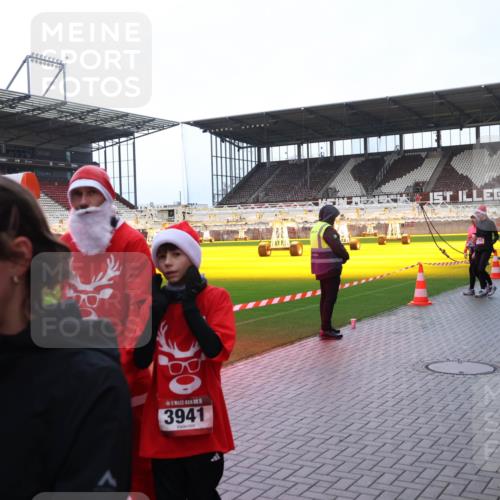 07.12.2025 - St. Pauli X-Mass-Run No. 15 Luisa Fischer http://msf.ph/oto/9389454 07.12.2025 12:04:14 Ziel 5, 747, 1, 5, 3941, 4726, 4732, 4743, 255, 258, 263, 723, 778, 795, 923, 1236, 1357, 3081, 3082, 3316, 3317, 3753, 3807, 3851, 3994, 3996, 3997, 4006, 4011, 4021, 4022, 4047, 4049, 4131, 4221, 4224, 4241, 4247, 4365, 4367, 4726, 4731, 4732, 4742, 4746, 5007 meine-sportfotos.de