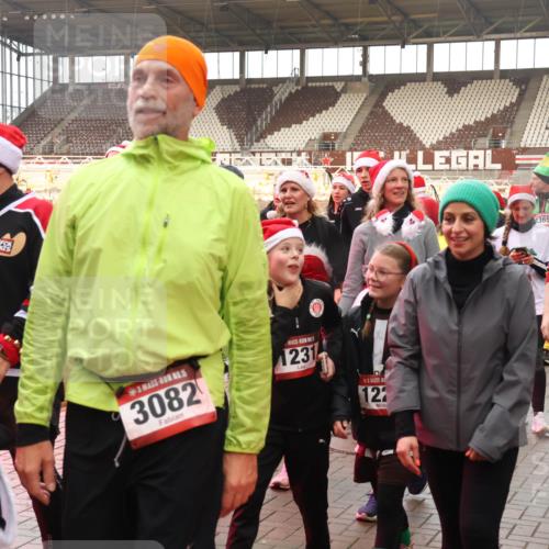 07.12.2025 - St. Pauli X-Mass-Run No. 15 Luisa Fischer http://msf.ph/oto/9389584 07.12.2025 12:05:02 Ziel 5, 3082, 1231, 122, 1365, 3995, 37, 923, 1228, 1231, 1490, 1504, 2091, 2398, 2404, 2410, 2769, 3021, 3121, 3175, 3176, 3487, 3569, 3577, 3581, 3604, 3675, 3688, 3705, 3725, 3833, 3983, 3985, 4008, 4056, 4059, 4302, 4305, 4311, 4329, 4374, 4375, 4386, 4417, 4418, 4420, 4728 meine-sportfotos.de