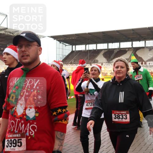 07.12.2025 - St. Pauli X-Mass-Run No. 15 Luisa Fischer http://msf.ph/oto/9389605 07.12.2025 12:05:07 Ziel 1, 15, 778, 15, 3995, 4728, 15, 3833, 4365, 2769, 1228, 1231, 1490, 1504, 2404, 2410, 2769, 3021, 3175, 3176, 3487, 3569, 3577, 3581, 3604, 3675, 3688, 3725, 3833, 4008, 4056, 4059, 4302, 4305, 4311, 4329, 4374, 4375, 4386, 4417, 4418, 4420, 4728 meine-sportfotos.de