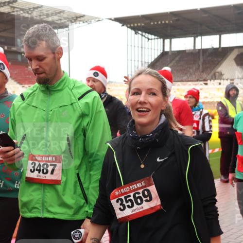 07.12.2025 - St. Pauli X-Mass-Run No. 15 Luisa Fischer http://msf.ph/oto/9389634 07.12.2025 12:05:38 Ziel 4417, 15, 3487, 16, 15, 3569, 3316, 666, 860, 1244, 1303, 1304, 1444, 1445, 1446, 1781, 2227, 3021, 3175, 3176, 3268, 3273, 3279, 3372, 3487, 3569, 3577, 3581, 4329, 4719, 4729, 4748, 4787, 4788, 4789 meine-sportfotos.de