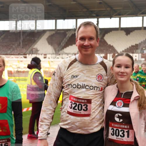 07.12.2025 - St. Pauli X-Mass-Run No. 15 Luisa Fischer http://msf.ph/oto/9389644 07.12.2025 12:05:40 Ziel 16, 1910, 15, 3203, 1910, 15, 3031, 15, 15, 3216, 666, 860, 1244, 1303, 1304, 1444, 1445, 1446, 1781, 2227, 3021, 3175, 3176, 3268, 3273, 3279, 3372, 3487, 3569, 3577, 3581, 4329, 4719, 4729, 4748, 4787, 4788, 4789 meine-sportfotos.de