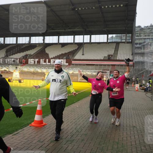 07.12.2025 - St. Pauli X-Mass-Run No. 15 Fabian Wolf http://msf.ph/oto/9389648 07.12.2025 10:22:05 Ziel 1371, 1488, 2819, 2944, 2945, 3431, 3736, 3999, 4000, 4321, 4322, 4323, 4415 meine-sportfotos.de