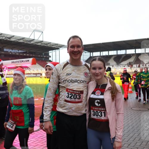 07.12.2025 - St. Pauli X-Mass-Run No. 15 Luisa Fischer http://msf.ph/oto/9389658 07.12.2025 12:05:43 Ziel 63, 11, 15, 3203, 15, 3031, 3322, 3021, 3323, 666, 860, 1244, 1303, 1304, 1444, 1445, 1446, 1781, 2227, 3021, 3175, 3176, 3268, 3273, 3279, 3372, 3487, 3569, 3577, 3581, 4329, 4719, 4729, 4748, 4787, 4788, 4789 meine-sportfotos.de
