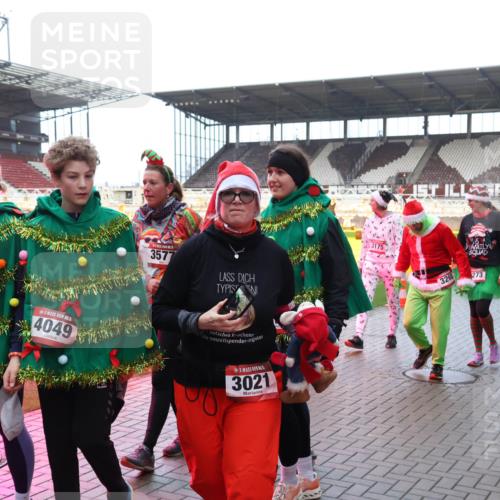 07.12.2025 - St. Pauli X-Mass-Run No. 15 Luisa Fischer http://msf.ph/oto/9389671 07.12.2025 12:05:50 Ziel 3577, 15, 4047, 5, 4049, 3021, 3175, 666, 3268, 273, 666, 860, 1244, 1303, 1304, 1444, 1445, 1446, 1781, 2227, 3268, 3273, 3279, 3372, 3569, 4719, 4729, 4748, 4787, 4788, 4789 meine-sportfotos.de