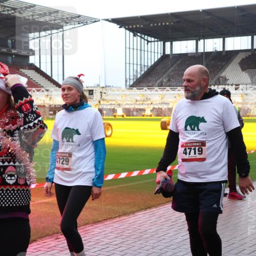 07.12.2025 - St. Pauli X-Mass-Run No. 15 Luisa Fischer http://msf.ph/oto/9389737 07.12.2025 12:06:13 Ziel 15, 4056, 15, 4719, 729, 5, 6, 760, 768, 1038, 1244, 1303, 1781, 2227, 3106, 3107, 3137, 4019, 4020, 4176, 4307, 4326, 4327, 4357, 4405, 4413, 4719, 4729, 4787, 4788, 4789 meine-sportfotos.de