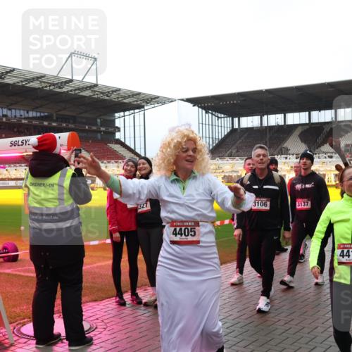 07.12.2025 - St. Pauli X-Mass-Run No. 15 Luisa Fischer http://msf.ph/oto/9389811 07.12.2025 12:06:45 Ziel 1327, 15, 4405, 3106, 3137, 15, 4413, 5, 6, 173, 189, 760, 768, 1038, 1347, 1351, 1353, 1956, 1957, 2018, 2415, 3106, 3107, 3137, 4019, 4020, 4176, 4217, 4219, 4222, 4307, 4326, 4327, 4357, 4405, 4413, 4783, 4784 meine-sportfotos.de