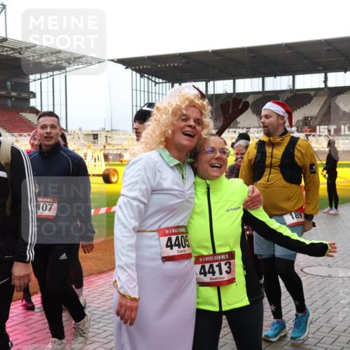 07.12.2025 - St. Pauli X-Mass-Run No. 15 Luisa Fischer http://msf.ph/oto/9389815 07.12.2025 12:06:47 Ziel 5, 3106, 5, 107, 4405, 15, 4413, 189, 5, 6, 173, 189, 760, 768, 1038, 1347, 1351, 1353, 1956, 1957, 2018, 2415, 3106, 4019, 4020, 4217, 4219, 4222, 4307, 4326, 4327, 4357, 4403, 4404, 4405, 4413, 4783, 4784 meine-sportfotos.de