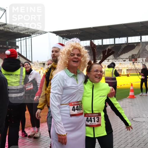 07.12.2025 - St. Pauli X-Mass-Run No. 15 Luisa Fischer http://msf.ph/oto/9389822 07.12.2025 12:06:49 Ziel 15, 137, 4327, 4405, 15, 4413, 5, 6, 173, 189, 339, 345, 760, 768, 1038, 1347, 1351, 1353, 1956, 1957, 2018, 2415, 4019, 4020, 4217, 4219, 4222, 4403, 4404, 4405, 4413, 4783, 4784 meine-sportfotos.de