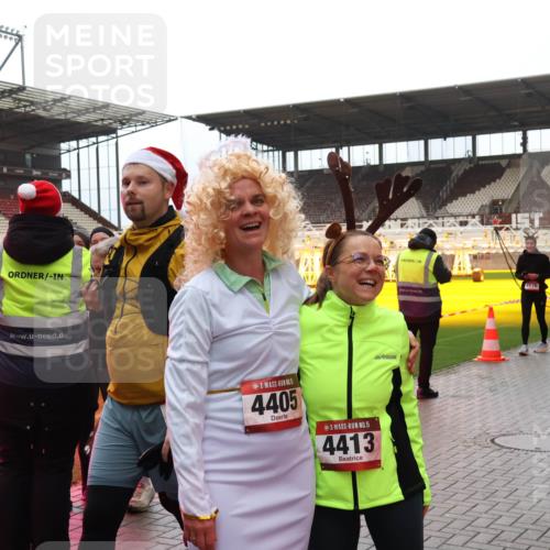 07.12.2025 - St. Pauli X-Mass-Run No. 15 Luisa Fischer http://msf.ph/oto/9389824 07.12.2025 12:06:49 Ziel 4405, 15, 4413, 176, 5, 6, 173, 189, 339, 345, 760, 768, 1038, 1347, 1351, 1353, 1956, 1957, 2018, 2415, 4019, 4020, 4217, 4219, 4222, 4403, 4404, 4405, 4413, 4783, 4784 meine-sportfotos.de
