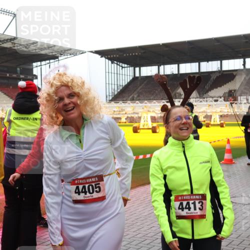 07.12.2025 - St. Pauli X-Mass-Run No. 15 Luisa Fischer http://msf.ph/oto/9389828 07.12.2025 12:06:50 Ziel 1, 15, 4405, 15, 4413, 4176, 173, 189, 339, 345, 760, 768, 1038, 1347, 1351, 1353, 1956, 1957, 2018, 2415, 4019, 4020, 4217, 4219, 4222, 4403, 4404, 4405, 4413, 4783, 4784 meine-sportfotos.de