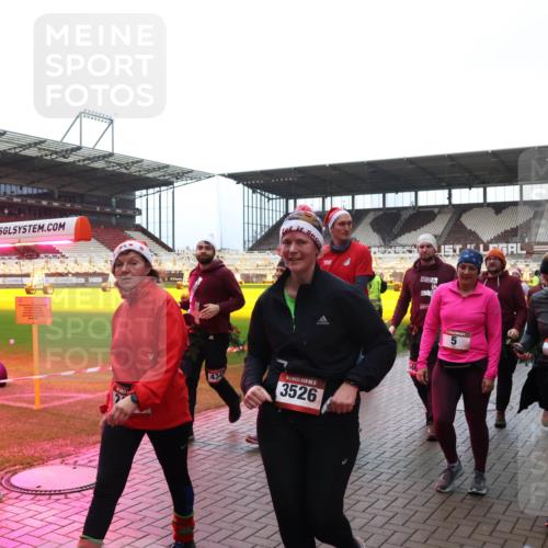 07.12.2025 - St. Pauli X-Mass-Run No. 15 Luisa Fischer http://msf.ph/oto/9389852 07.12.2025 12:07:17 Ziel 434, 5, 3526, 1, 5, 6, 276, 339, 345, 1347, 1351, 1580, 1583, 1844, 1846, 2415, 3251, 3456, 3689, 3692, 4017, 4018, 4033, 4143, 4217, 4219, 4222, 4314, 4328, 4342, 4345, 4346, 4360, 4361, 4390, 4403, 4404, 4416, 4725, 4783, 4784 meine-sportfotos.de