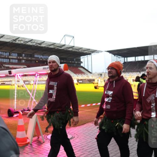 07.12.2025 - St. Pauli X-Mass-Run No. 15 Luisa Fischer http://msf.ph/oto/9389864 07.12.2025 12:07:20 Ziel 1, 276, 339, 345, 1580, 1583, 1844, 1846, 3251, 3262, 3456, 3689, 3692, 4017, 4018, 4033, 4143, 4217, 4219, 4222, 4314, 4328, 4342, 4345, 4346, 4360, 4361, 4390, 4403, 4404, 4416, 4725, 4783, 4784 meine-sportfotos.de