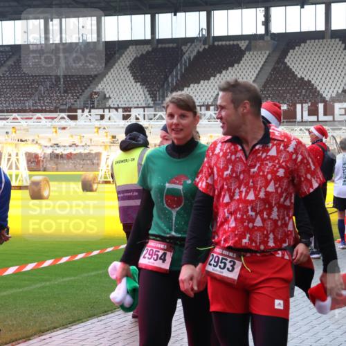07.12.2025 - St. Pauli X-Mass-Run No. 15 Luisa Fischer http://msf.ph/oto/9389953 07.12.2025 12:08:39 Ziel 4360, 5, 4360, 15, 2954, 15, 2953, 325, 334, 587, 849, 850, 1224, 1493, 1514, 1899, 1940, 1943, 2953, 2954, 3141, 3397, 3460, 3609, 3668, 3816, 3861, 3867, 3898, 3899, 4035, 4210, 4212, 4213, 4214, 4215, 4269, 4271, 4272, 4292, 4393, 4395, 4711, 4712, 4717, 4722, 4730 meine-sportfotos.de