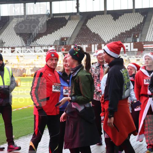 07.12.2025 - St. Pauli X-Mass-Run No. 15 Luisa Fischer http://msf.ph/oto/9389976 07.12.2025 12:08:48 Ziel 670, 3689, 30, 38, 84, 325, 334, 587, 1214, 1219, 1224, 1253, 1493, 1514, 1899, 1940, 1943, 2679, 2873, 2889, 2892, 2953, 2954, 3141, 3397, 3595, 3609, 3668, 3861, 3867, 3898, 3899, 4035, 4084, 4182, 4183, 4212, 4213, 4214, 4215, 4252, 4269, 4271, 4272, 4292, 4393, 4395, 4422, 4711, 4712, 4717, 4722 meine-sportfotos.de