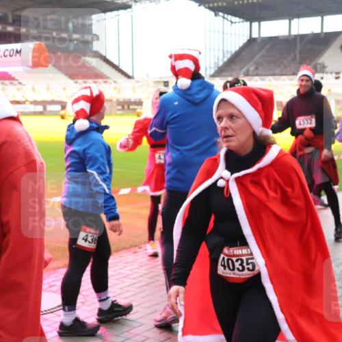 07.12.2025 - St. Pauli X-Mass-Run No. 15 Luisa Fischer http://msf.ph/oto/9389989 07.12.2025 12:08:56 Ziel 15, 899, 43, 436, 15, 4035, 4332, 3689, 325, 334, 586, 1214, 1219, 1224, 1253, 1269, 1270, 1493, 1514, 1901, 1940, 1943, 2679, 2873, 2889, 2892, 3141, 3230, 3233, 3397, 3595, 3609, 3861, 3867, 3876, 4084, 4086, 4137, 4138, 4182, 4183, 4212, 4213, 4214, 4215, 4252, 4269, 4271, 4272, 4292, 4294, 4295, 4297, 4422, 4429, 4711, 4712, 4717, 4720 meine-sportfotos.de