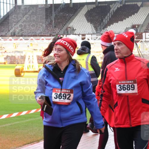 07.12.2025 - St. Pauli X-Mass-Run No. 15 Luisa Fischer http://msf.ph/oto/9389995 07.12.2025 12:08:58 Ziel 15, 3692, 1, 15, 3689, 325, 334, 586, 1214, 1219, 1224, 1253, 1269, 1270, 1493, 1514, 1901, 1940, 1943, 2679, 2873, 2889, 2892, 3141, 3230, 3233, 3397, 3595, 3609, 3861, 3867, 3876, 4084, 4086, 4137, 4138, 4182, 4183, 4212, 4213, 4214, 4215, 4252, 4269, 4271, 4272, 4292, 4294, 4295, 4297, 4422, 4429, 4711, 4712, 4717, 4720 meine-sportfotos.de