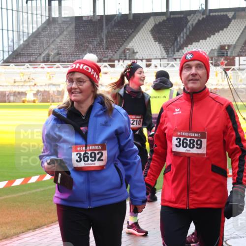 07.12.2025 - St. Pauli X-Mass-Run No. 15 Luisa Fischer http://msf.ph/oto/9389997 07.12.2025 12:08:59 Ziel 210, 15, 3692, 15, 3689, 1, 325, 334, 586, 1214, 1219, 1224, 1253, 1269, 1270, 1493, 1514, 1901, 1940, 1943, 2679, 2873, 2889, 2892, 3141, 3230, 3233, 3397, 3595, 3609, 3861, 3867, 3876, 4084, 4086, 4137, 4138, 4182, 4183, 4212, 4213, 4214, 4215, 4252, 4269, 4271, 4272, 4292, 4294, 4295, 4297, 4422, 4429, 4711, 4712, 4717, 4720 meine-sportfotos.de